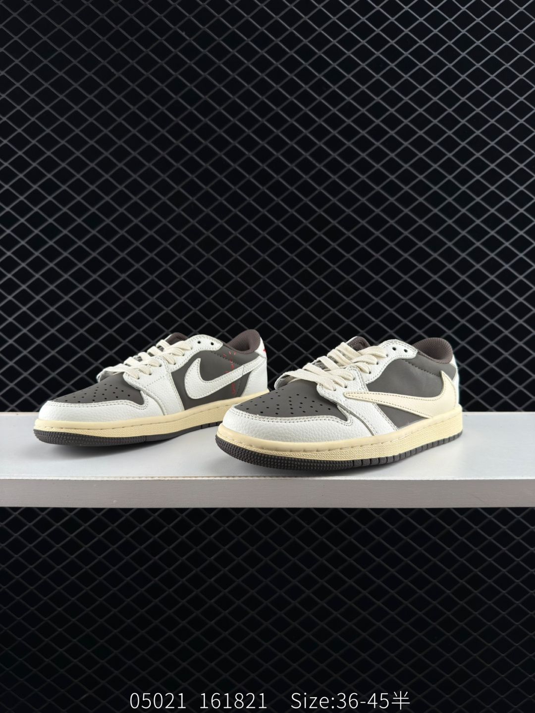 Nike Air Jordan 1 x Travis Scott AJ1